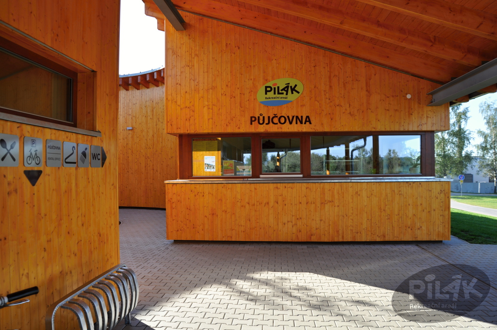 Půjčovna Pilák - 1600 x 1063